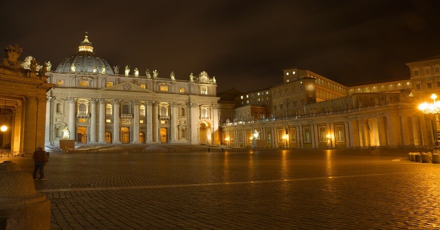 st peters square at night