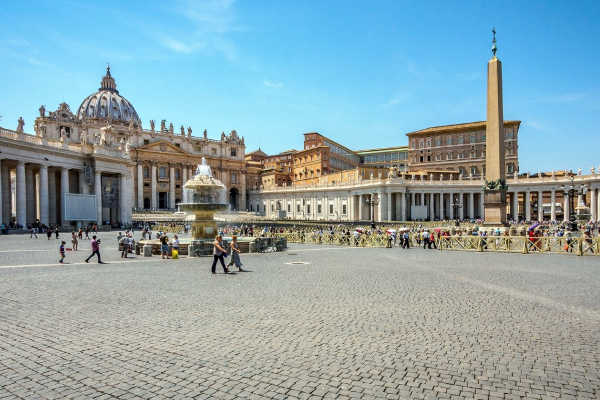 you live the Vatican City?